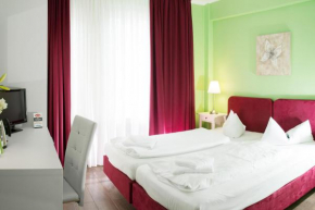 Гостиница Barcelona Bed & Breakfast  Дюссельдорф